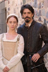 Elena Rivera y Eduardo Noriega como Inés Suárez y Pedro de Valdivia durante el rodaje en Cáceres.